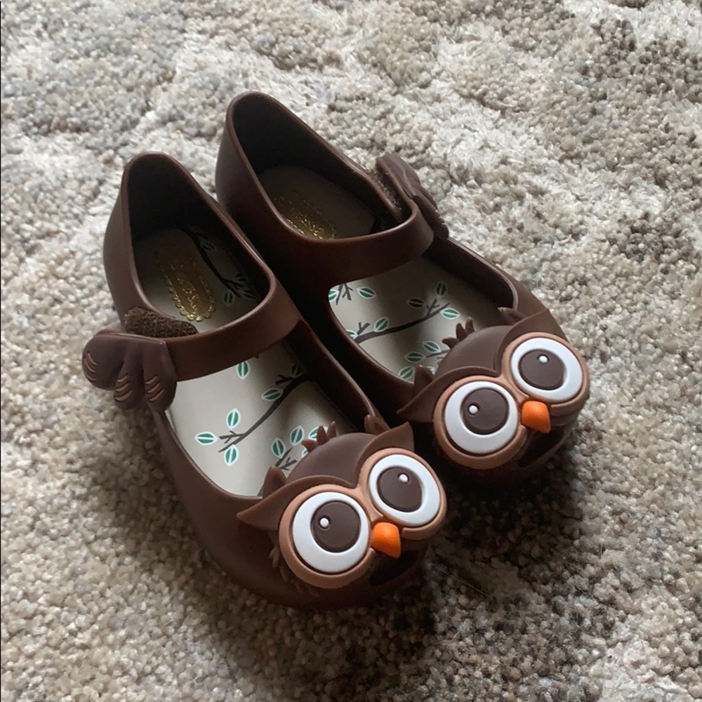 Mini Melissa - toddler size 8
